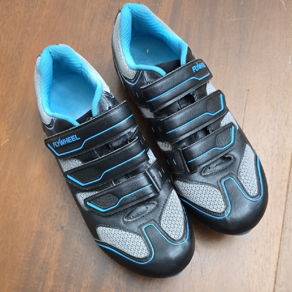 FLYWHEEL Black and Blue Shoes Cycling Shoes Clip In Sz 39‎